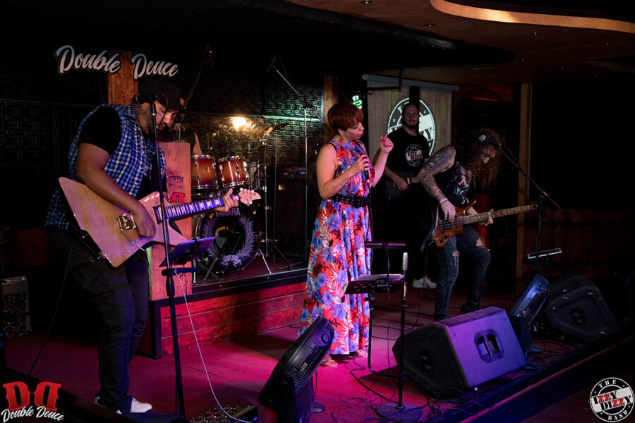 The Izzy Dizzy Band Feat. Marianna Seas • Double Deuce Live Stage